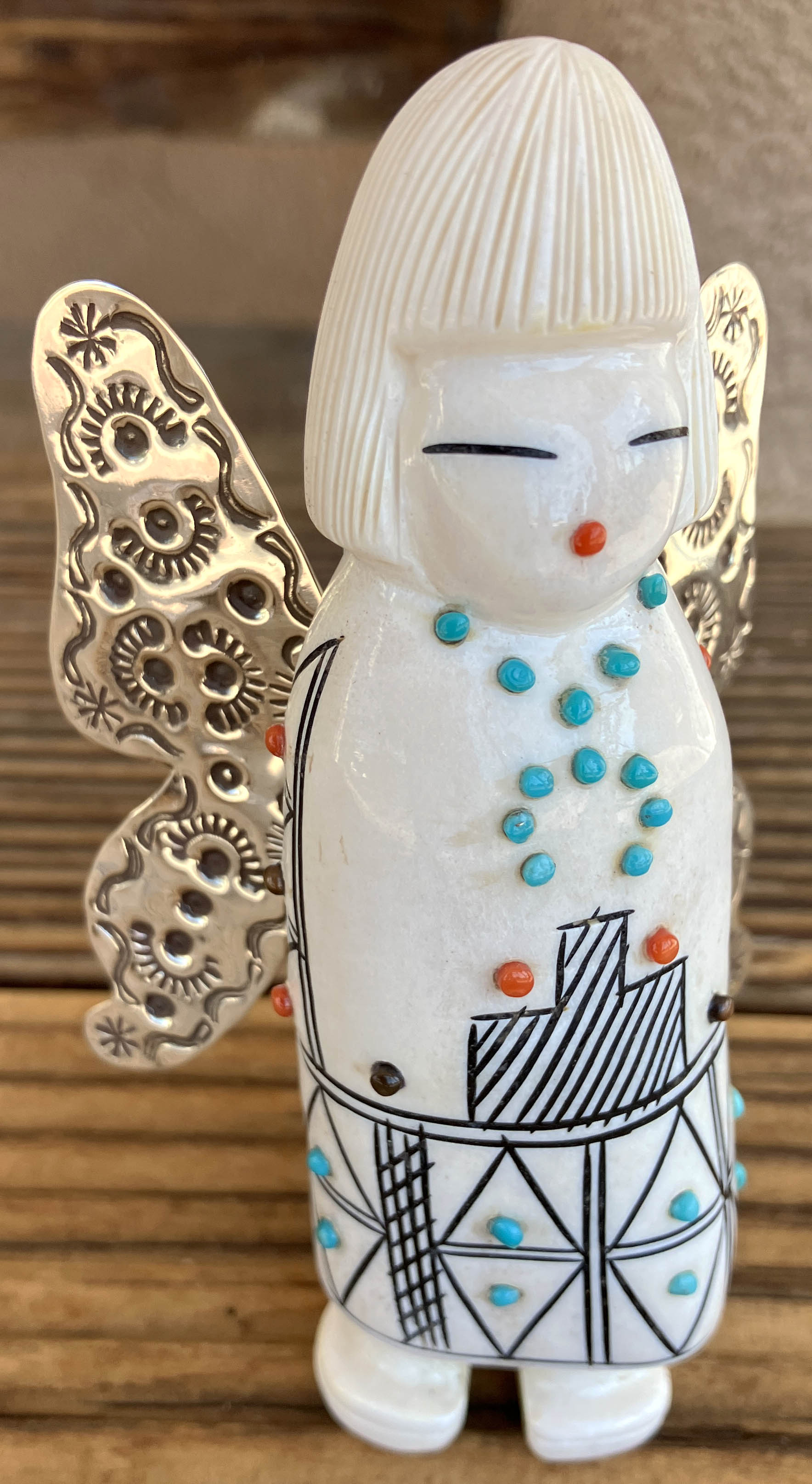 Claudia Peina | Zuni Maiden Fetish | Penfield Gallery of Indian Arts | Albuquerque, New Mexico